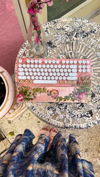 Strawberry Keyboard and Wrist Rest Set(Ready to Ship!) :