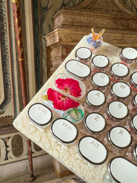 Pink Flower Keyboard with Butterfly esc and Wrist Rest Set(Ready to Ship!) :